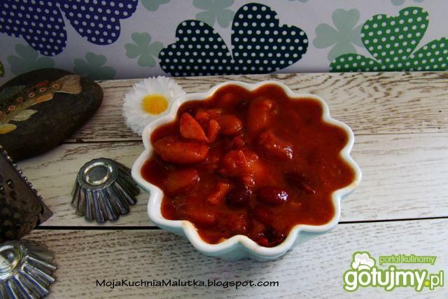 Kolorowa fasola w pomidorach 