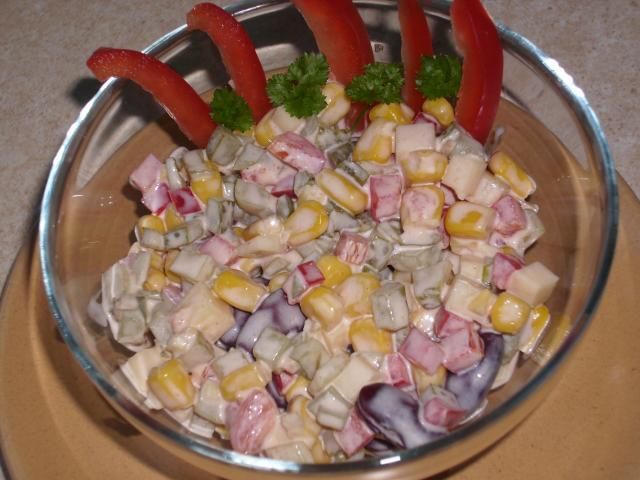 Kolorowa sałatka Kolorowa sałatka