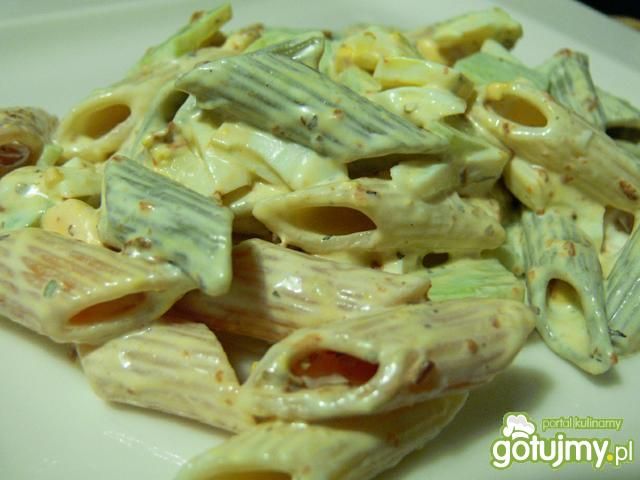 Kolorowa sałatka makaronowa Bernadetty