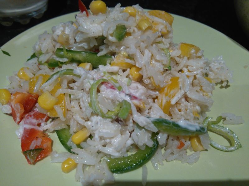 Kolorowa sałatka ryżowa