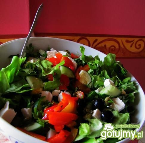 Kolorowa sałatka śniadaniowa Kolorowa sałatka śniadaniowa