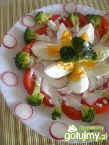 Kolorowa sałatka z brokułem wg Mychy