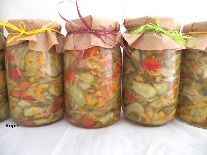 Kolorowa sałatka z ogórków Kolorowa sałatka z ogórków