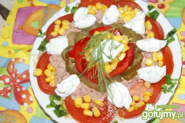 Kolorowa sałatka z tuńczykiem 5 Kolorowa sałatka z tuńczykiem 5