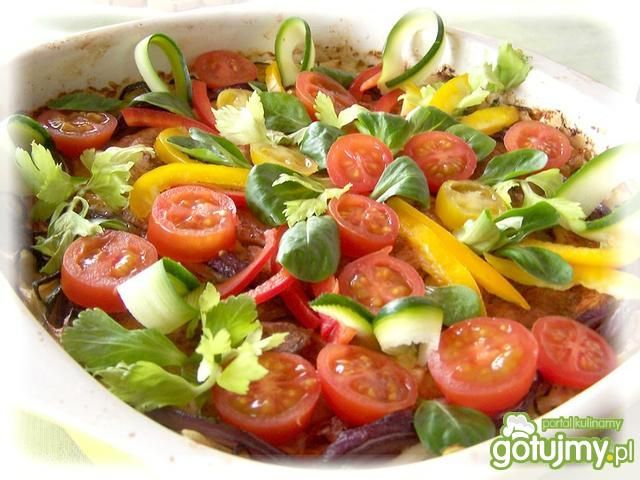 Kolorowa zapiekanka ryżowa z kurczakiem Kolorowa zapiekanka ryżowa z kurczakiem