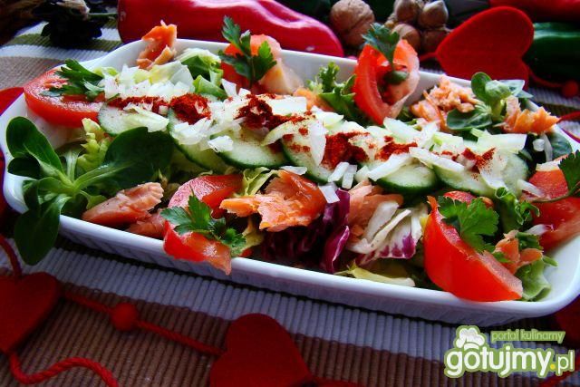 Kolorowa zdrowa sałatka  Kolorowa zdrowa sałatka