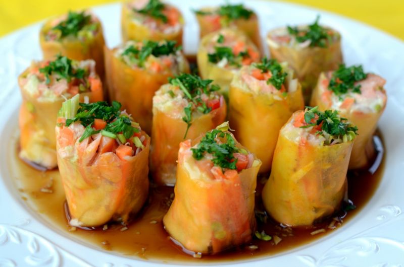 Kolorowe pyszne wiosenne rollsy