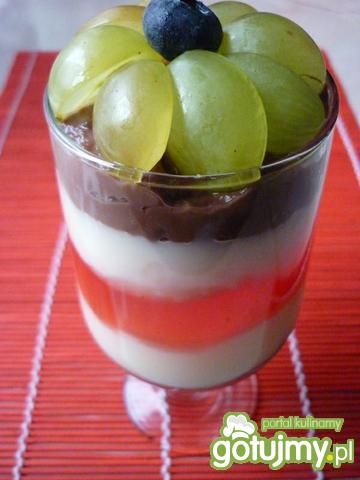 Kolorowy deser budyniowo-kisielowy Kolorowy deser budyniowo-kisielowy