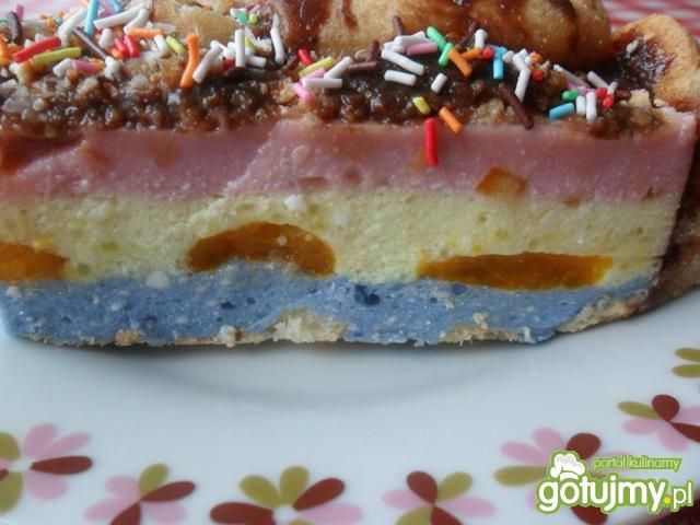 Kolorowy sernik na zimno Krakowianki