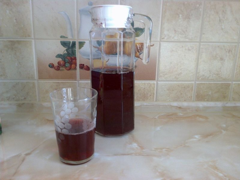 Kompot 4 smaki- jabłko, śliwka, porzeczka i malina Kompot 4 smaki- jabłko, śliwka, porzeczka i malina