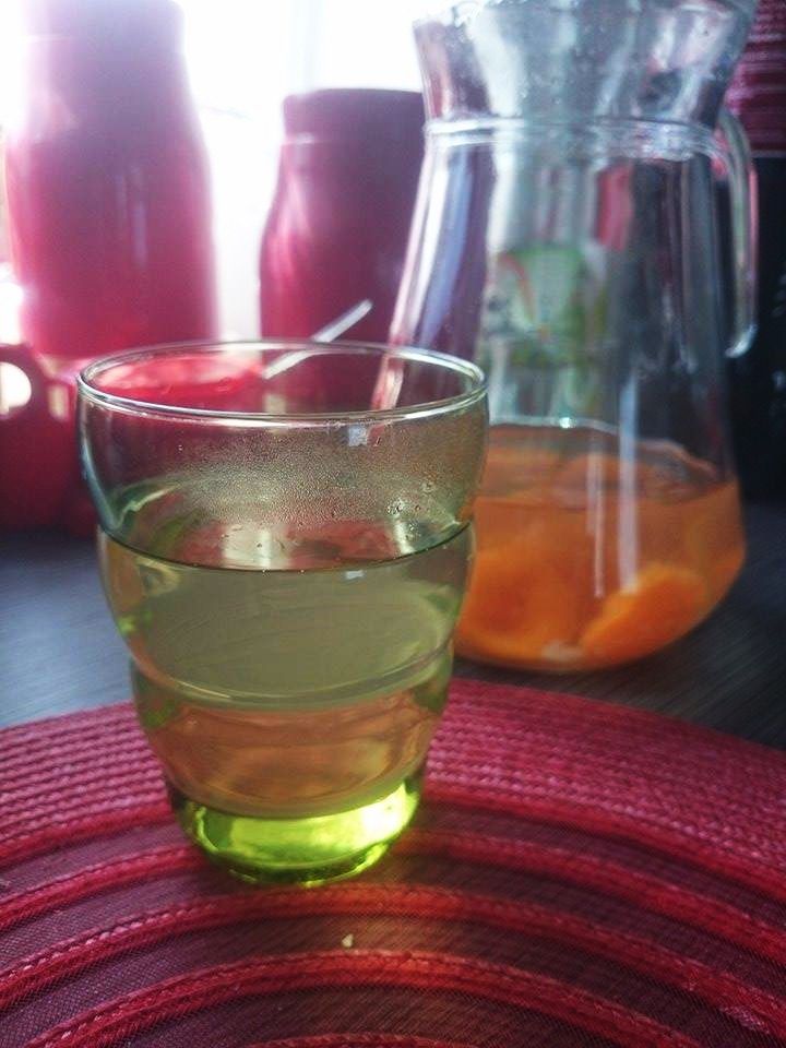 kompot brzoskwiniowy.