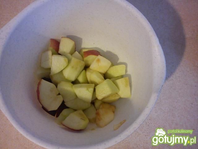 Kompot jabłko-śliwkowy z dżemem brzoskw.