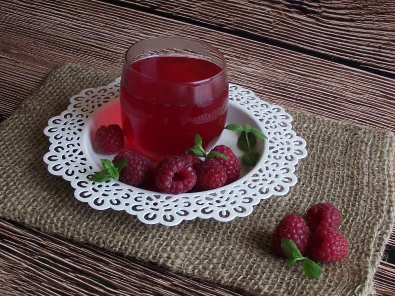 Kompot porzeczkowo malinowy Kompot porzeczkowo malinowy