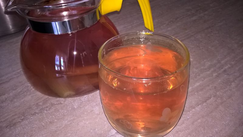 Kompot rabarbarowy Kompot rabarbarowy