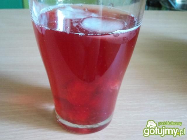 Kompot truskawkowo-miętowy