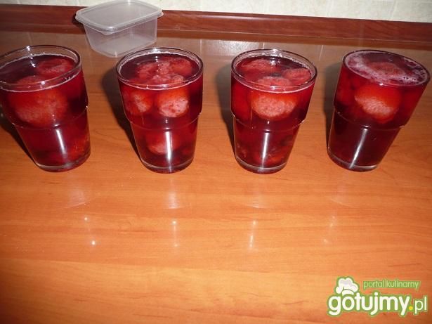 kompot truskawkowo- porzeczkowy kompot truskawkowo- porzeczkowy