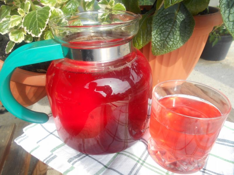 Kompot winogronowy z czereśniami