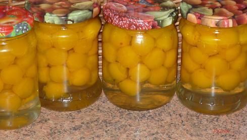 Kompot z mirabelek z waniliową nutą Kompot z mirabelek z waniliową nutą