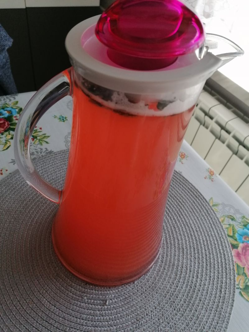 Kompot z rabarbaru i jablek