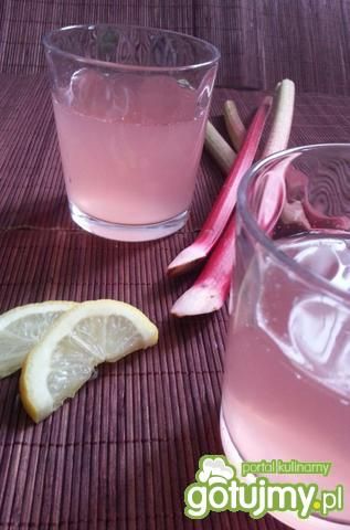 Kompot z rabarbaru Kasi