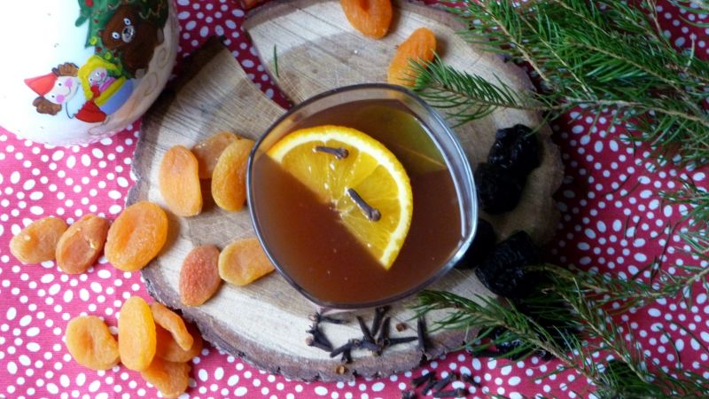 Kompot z suszonych owoców Kompot z suszonych owoców
