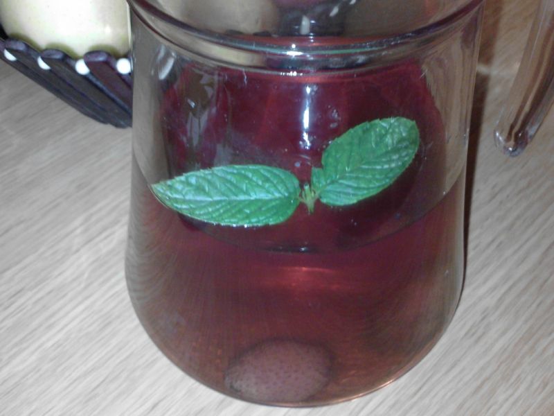 Kompot z truskawek z miętą Kompot z truskawek z miętą
