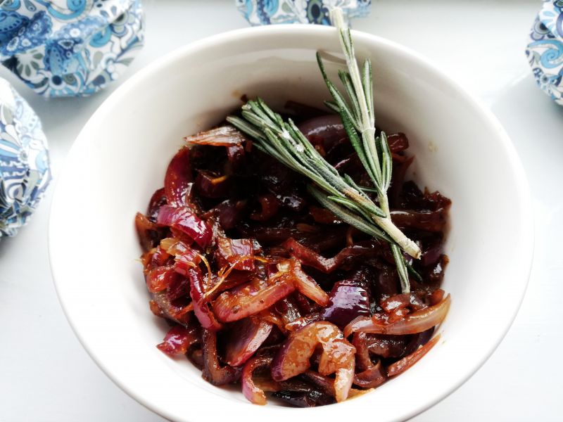 Konfitura z czerwonej cebuli