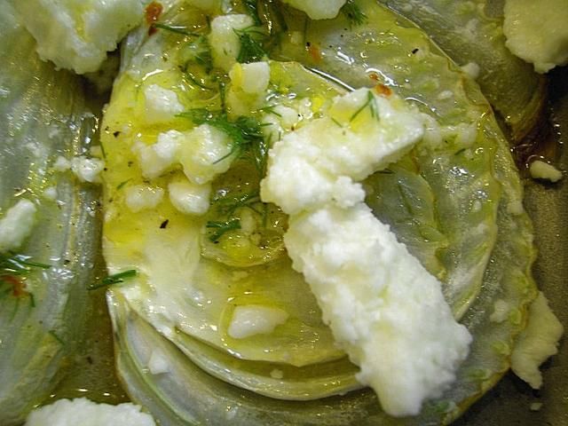 Koper włoski  -zapiekany z serem feta Koper włoski  -zapiekany z serem feta