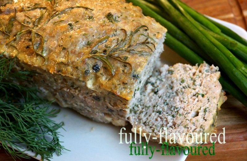Koperkowo-rozmarynowa pieczeń ze szczypiorkiem Koperkowo-rozmarynowa pieczeń ze szczypiorkiem