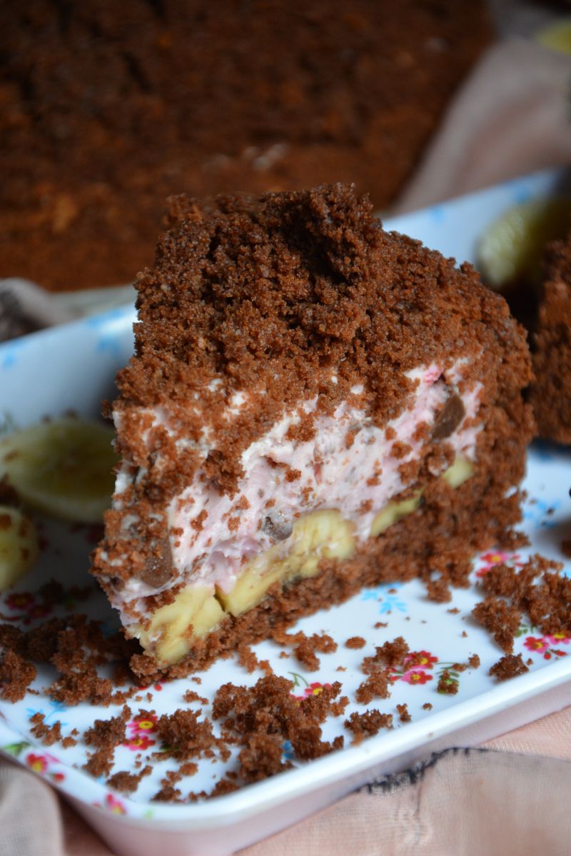 Kopiec kreta z kremem truskawkowym