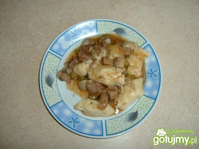 Kopytka w sosie grzybowym Kopytka w sosie grzybowym