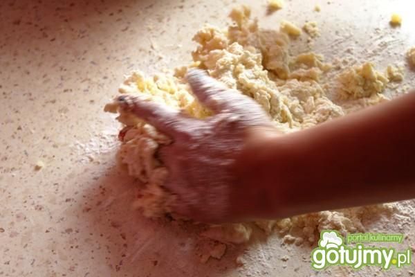 Kopytka z sosem beszamelowym 