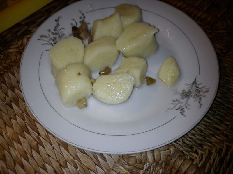 Kopytka ze skwarkami