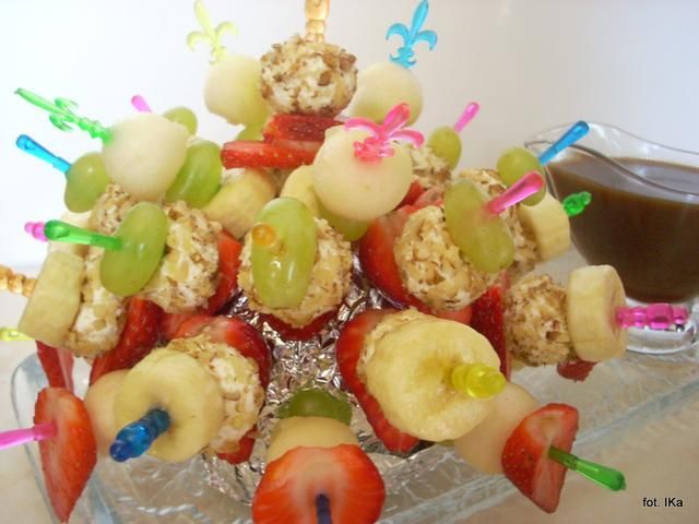 Koreczki owocówki - deserówki  Koreczki owocówki - deserówki