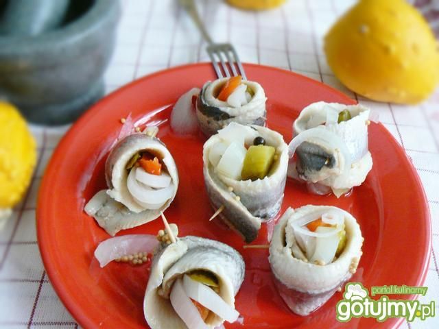 Koreczki śledziowe w occie