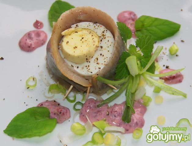 Koreczki  śledziowe z jajkiem  Koreczki  śledziowe z jajkiem