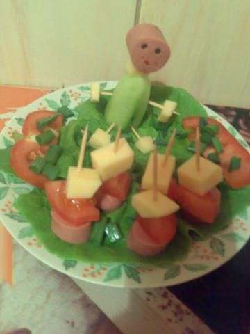 Koreczki warzywno parówkowe Koreczki warzywno parówkowe