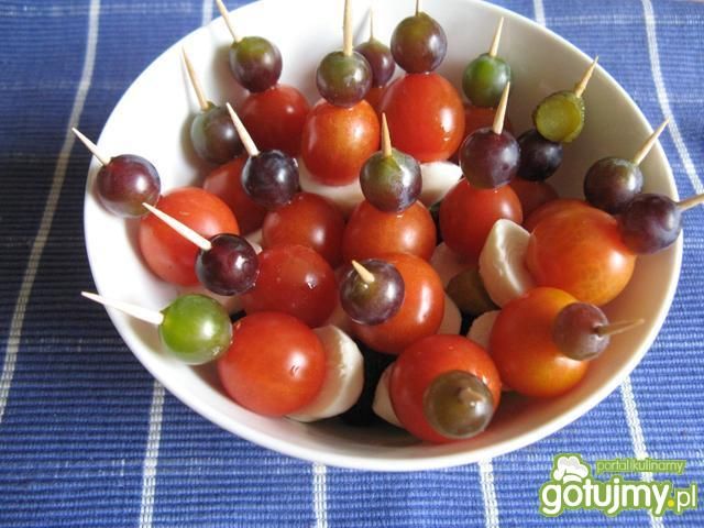 Koreczki z korniszonami Koreczki z korniszonami