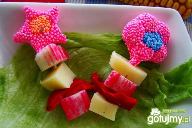 Koreczki z sera i surimi  Koreczki z sera i surimi