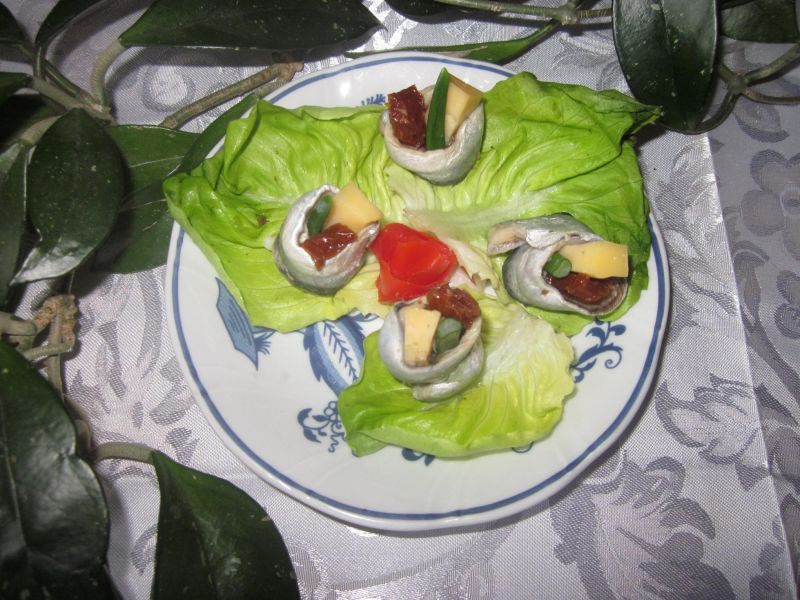 Koreczki  z serem wędzonym