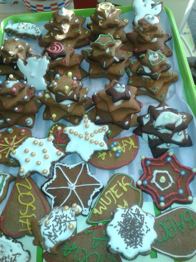 Korzenne pierniczki i choinki Bożonarodzeniowe