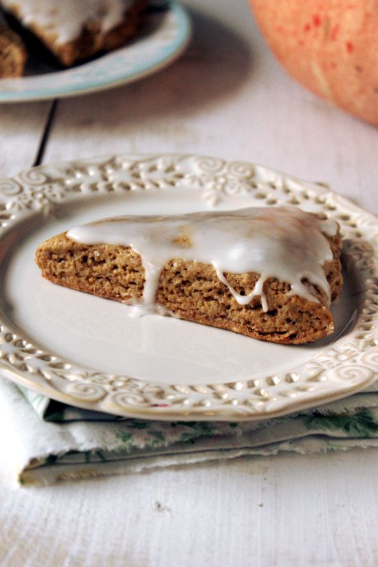 Korzenne scones z dynią Korzenne scones z dynią
