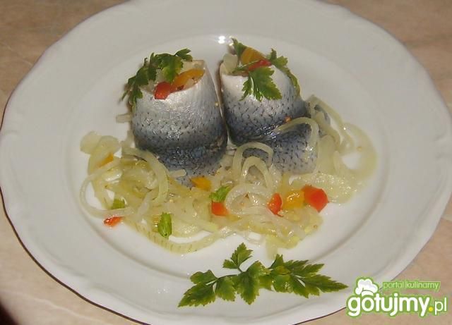 Korzenne śledzie z farszem Korzenne śledzie z farszem