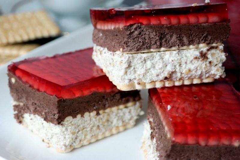 Kostka orzechowo- kakaowa (bez pieczenia)  Kostka orzechowo- kakaowa (bez pieczenia)