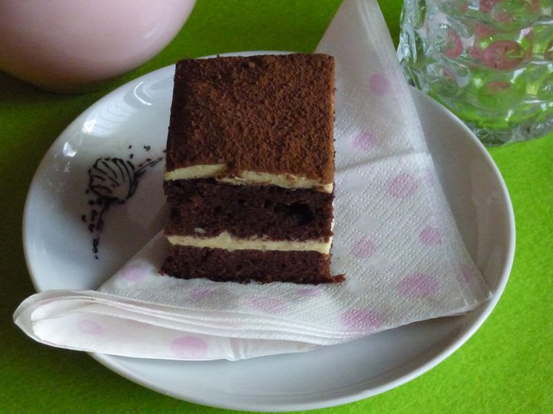 Kostka piernikowa z kremem budyniowym Kostka piernikowa z kremem budyniowym