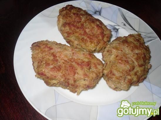 Kotelty mielone z białą kapustą