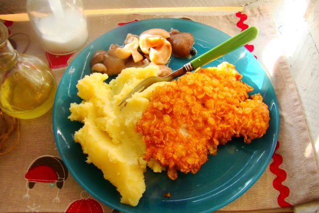 Kotleciki drobiowe curry w corn flakes Kotleciki drobiowe curry w corn flakes