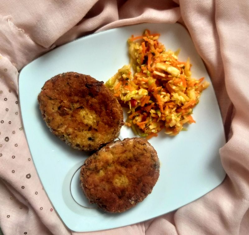 Kotleciki jajeczne z kaszą i soczewicą