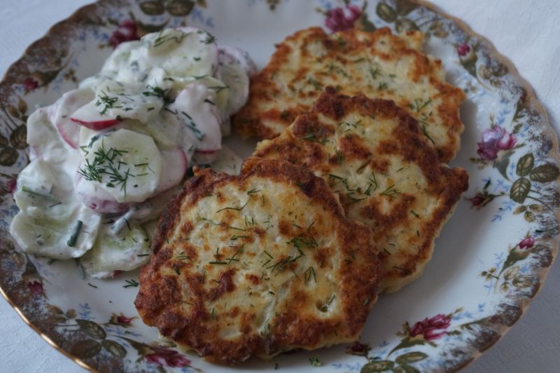 Kotleciki kalafiorowe z kurczakiem i koperkiem