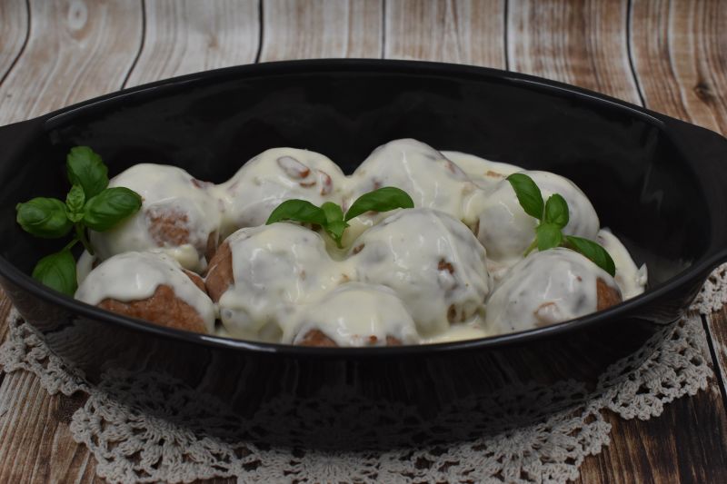 Kotleciki mielone w sosie carbonara Kotleciki mielone w sosie carbonara